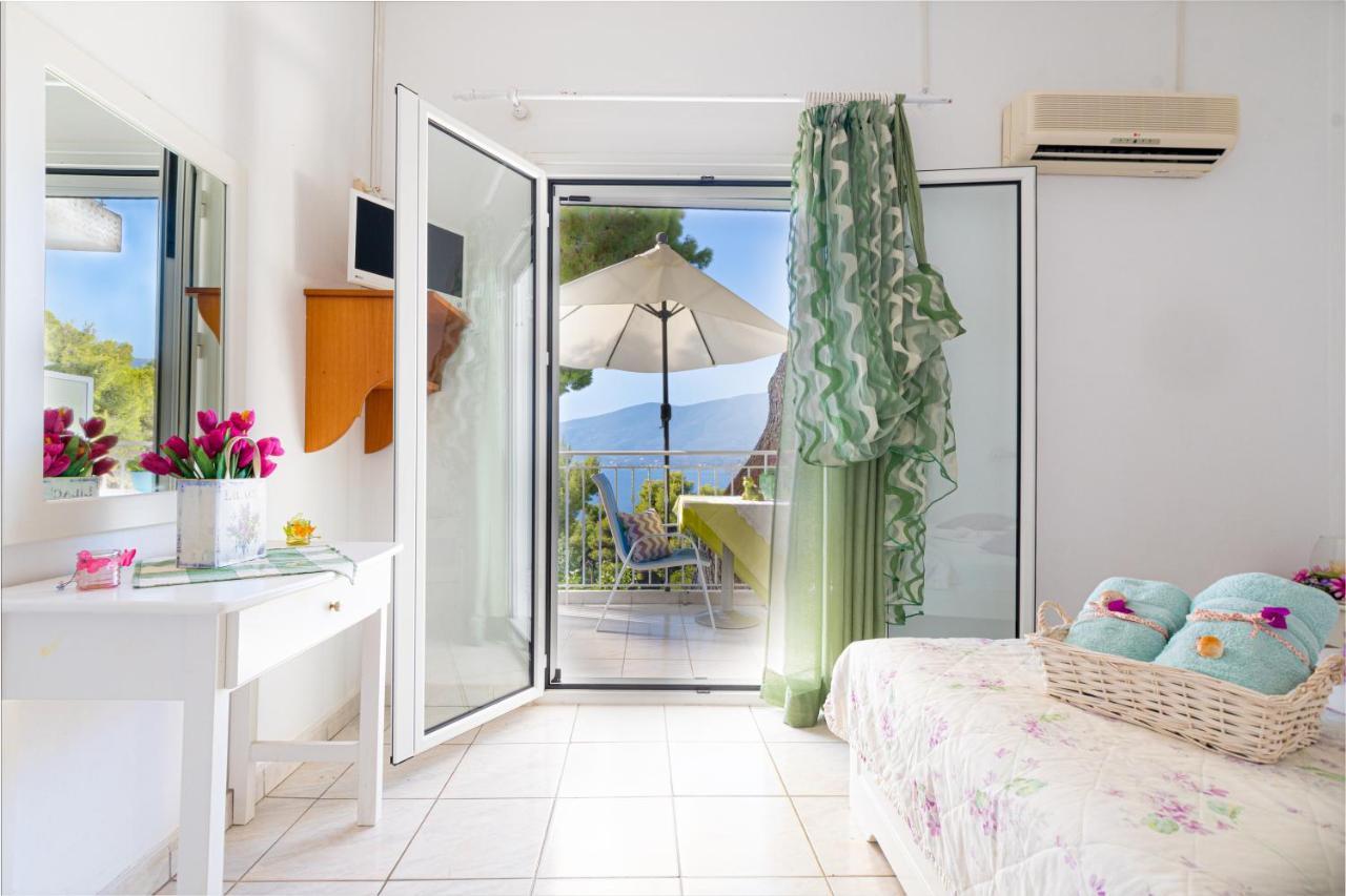 Lions Apartments Poros Town Exterior photo