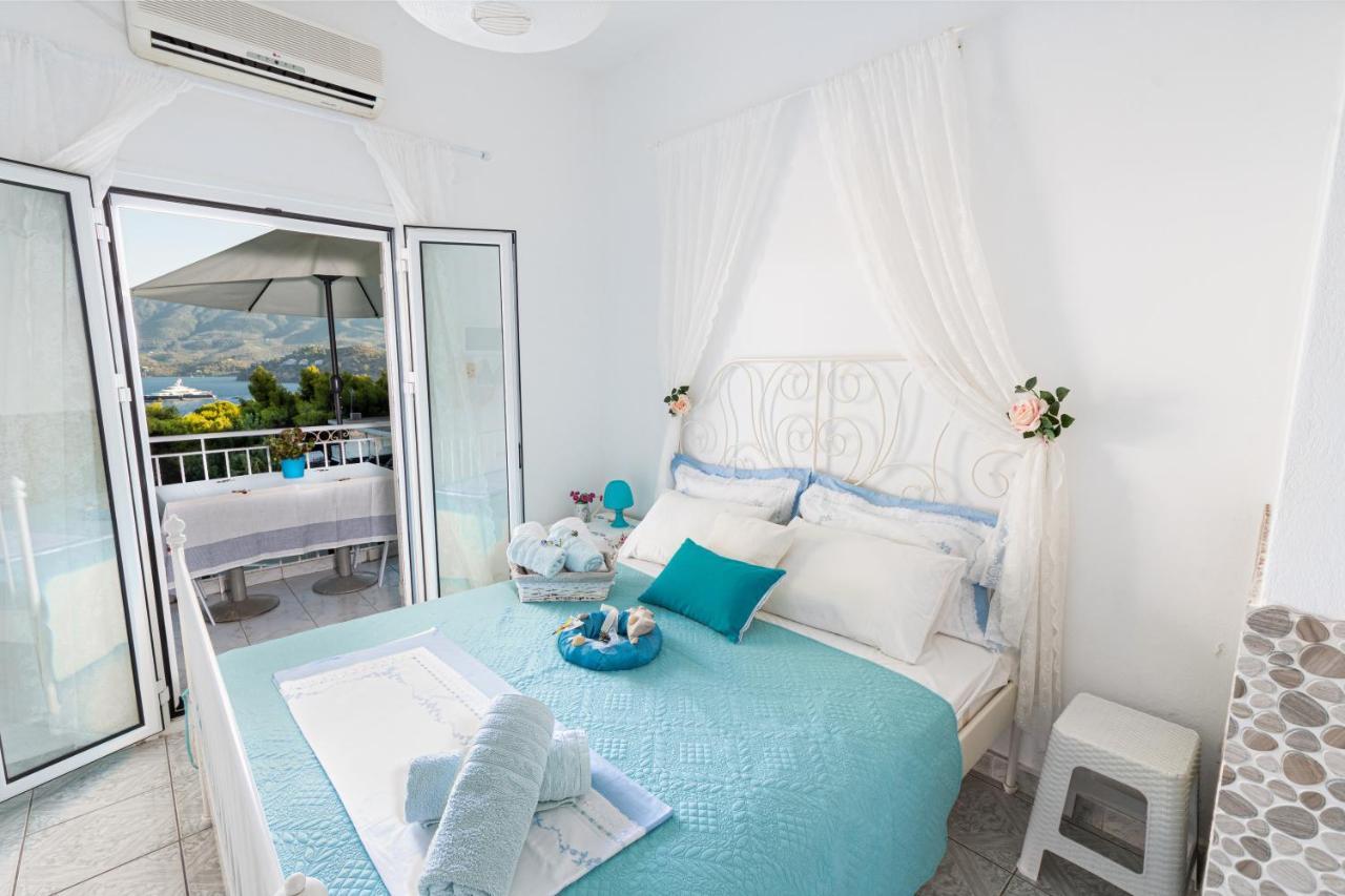 Lions Apartments Poros Town Exterior photo