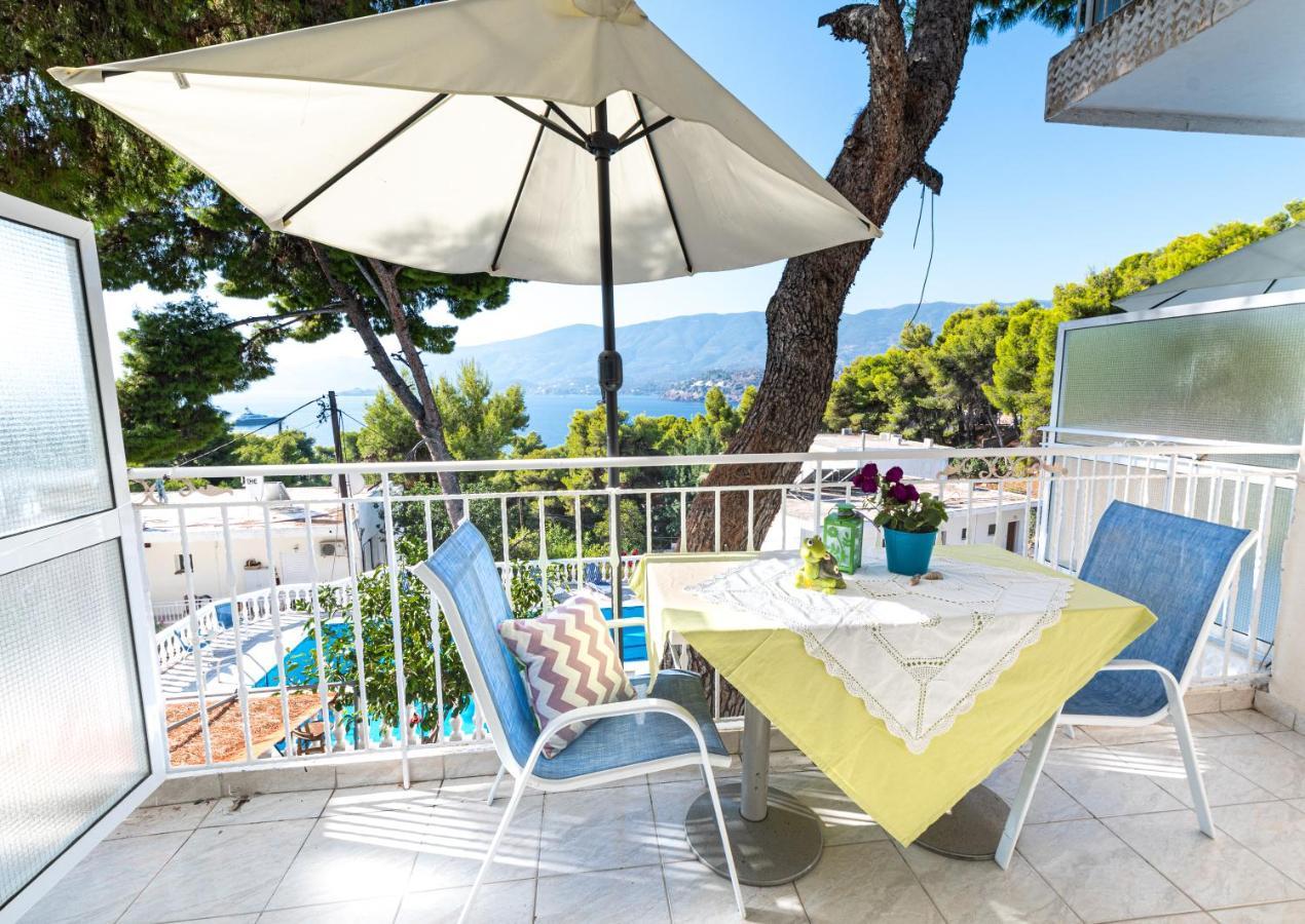 Lions Apartments Poros Town Exterior photo