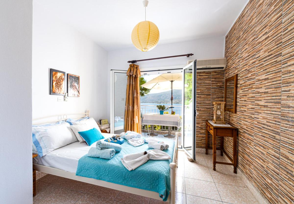 Lions Apartments Poros Town Exterior photo
