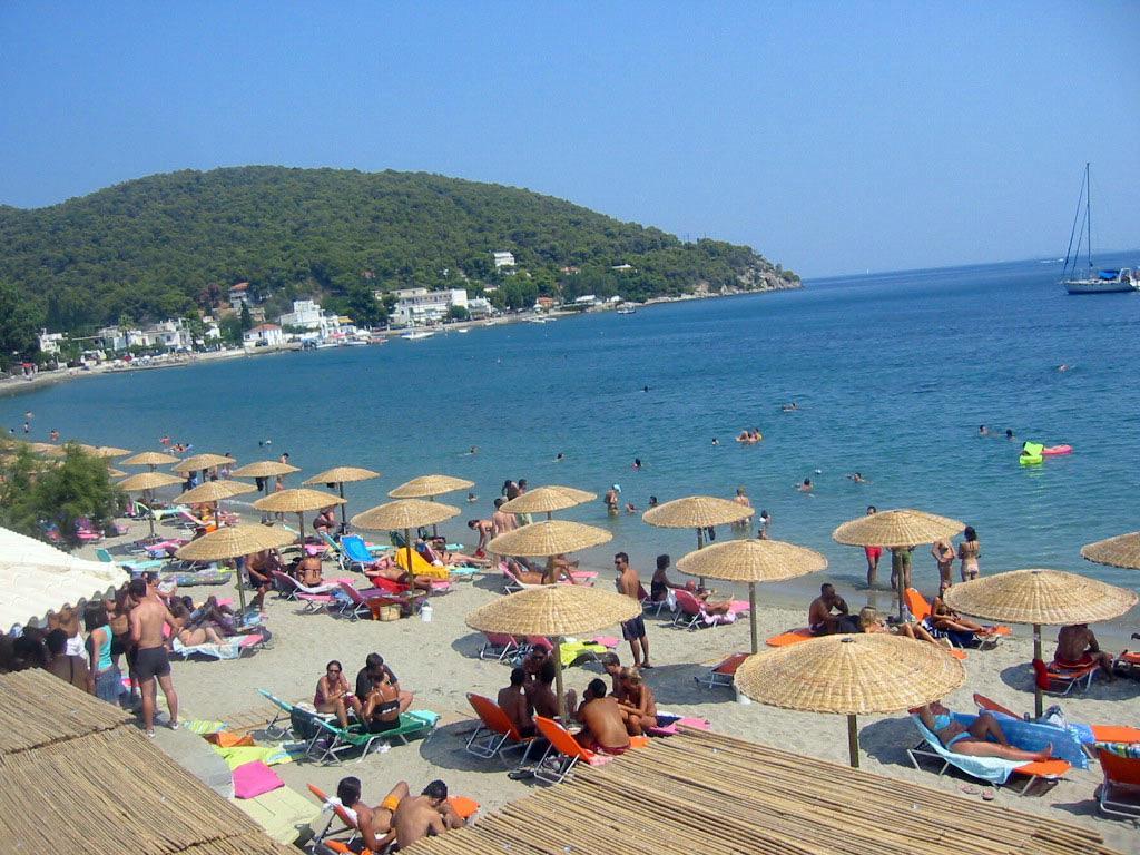 Lions Apartments Poros Town Exterior photo